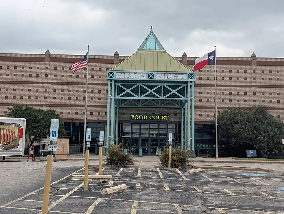 The atrium entrance of the mall at Vista Ridge, Lewisville